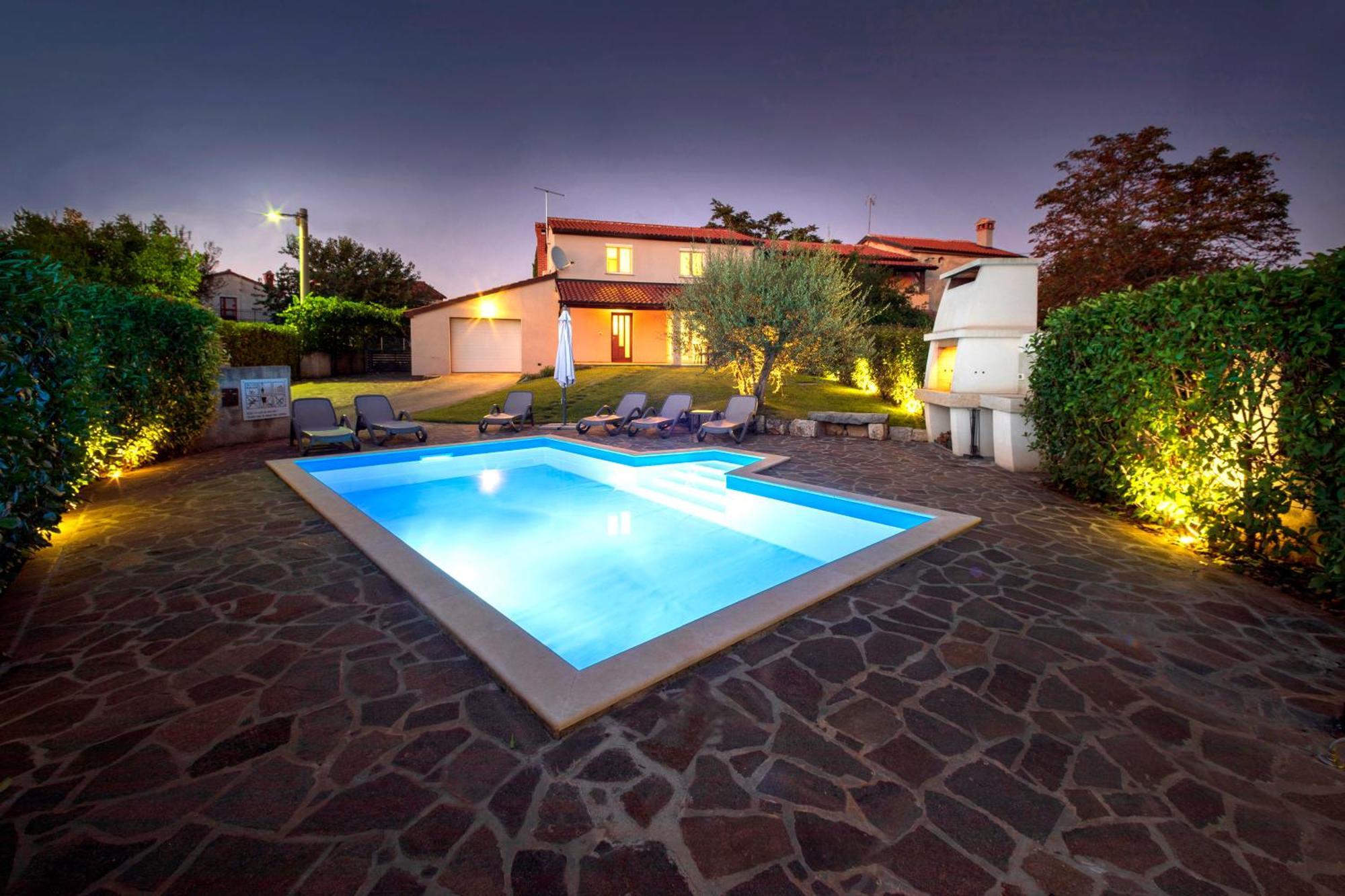 Ferienhaus Nina With Private Pool Near *